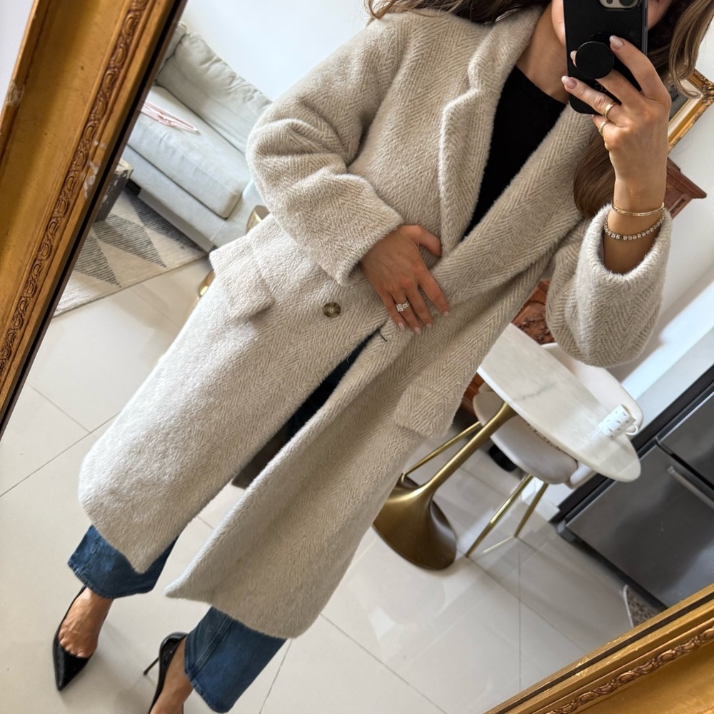 Zara Coat View 2